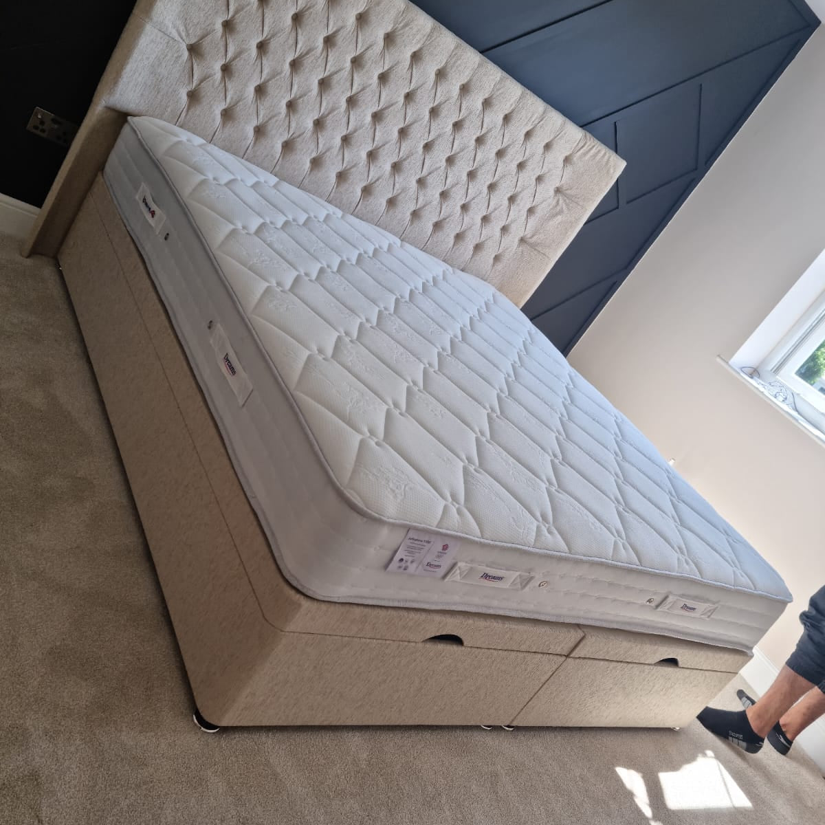 Luxury Divan Ottoman Bed Under £400.00