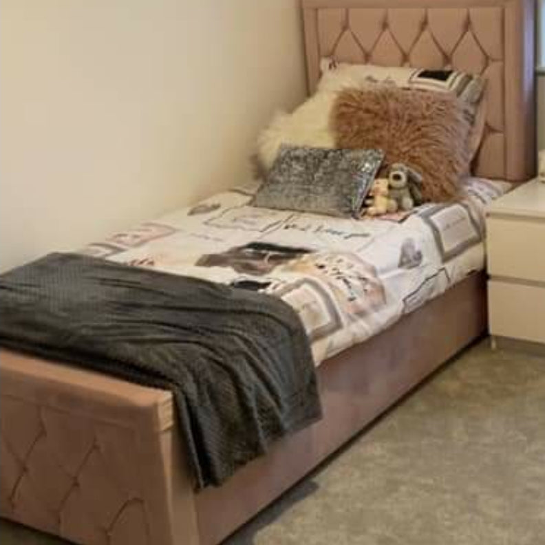 Chesterfield Buttoned Bed Frame