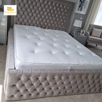 Alaina Chesterfield Border Bed