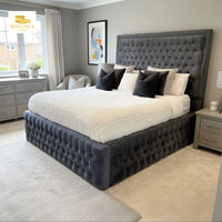 Alaina Chesterfield Border Bed