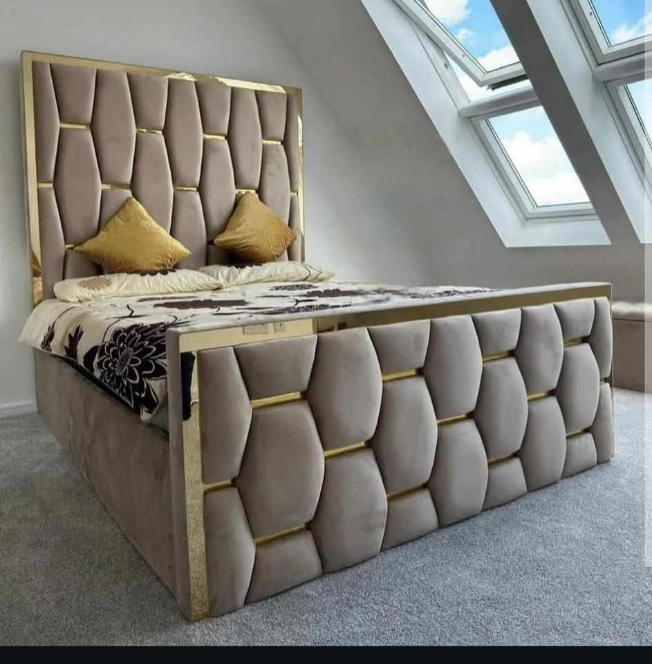 Royal Panel Bed