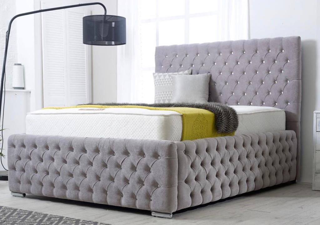 Chesterfield Button Bed For £429.99