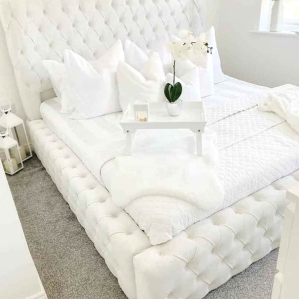 White Saffron Chesterfield Bed 