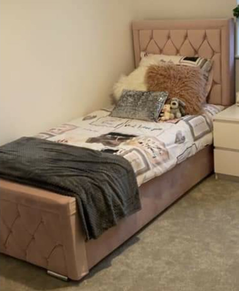 Piink SIngle Chesterfield Bed 